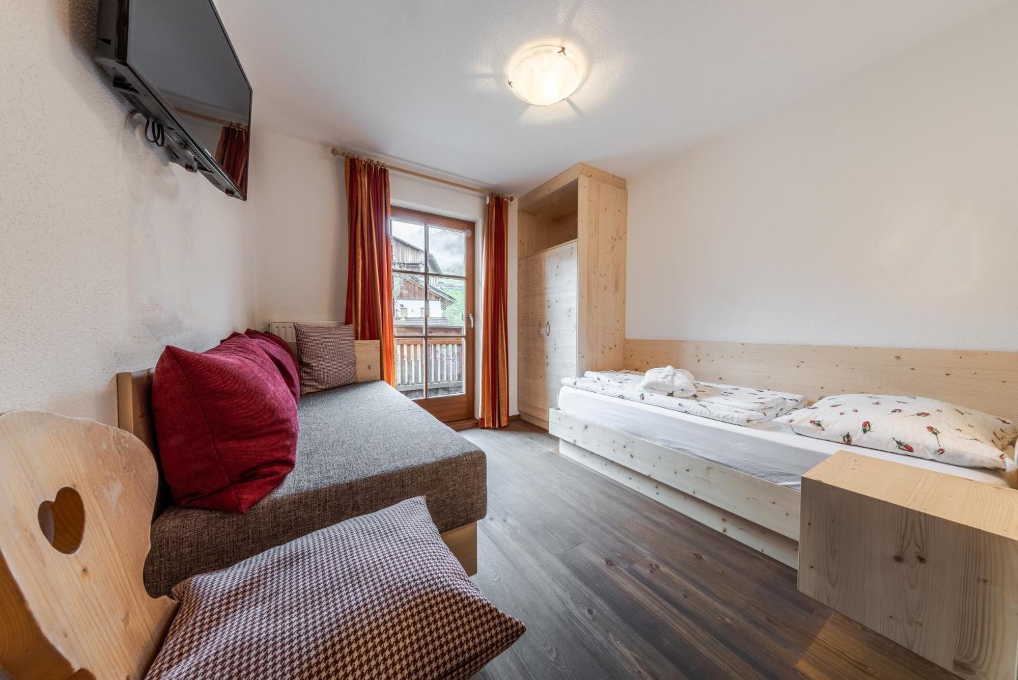 Hotel Pension Odles San Martino in Badia Esterno foto