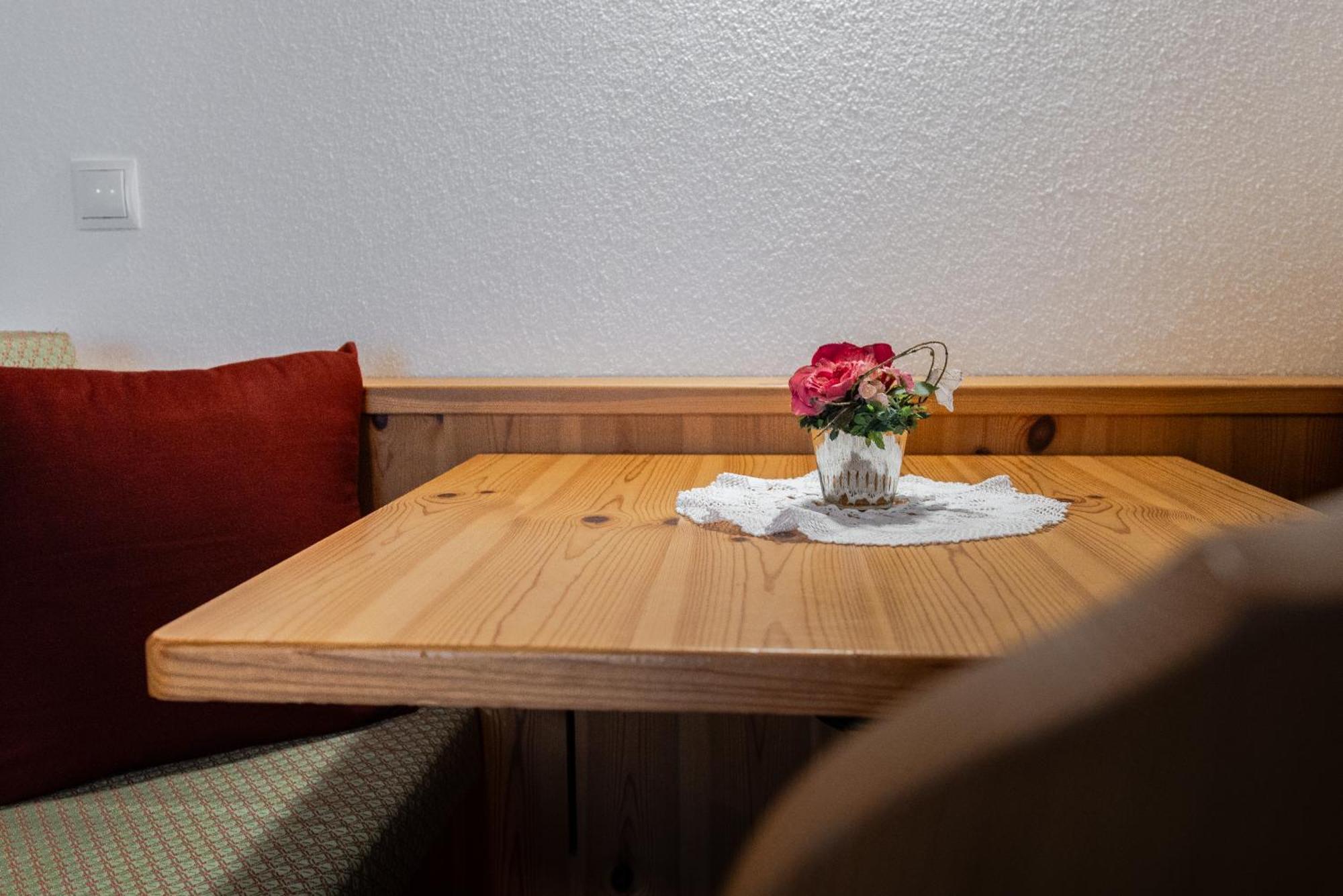 Hotel Pension Odles San Martino in Badia Esterno foto