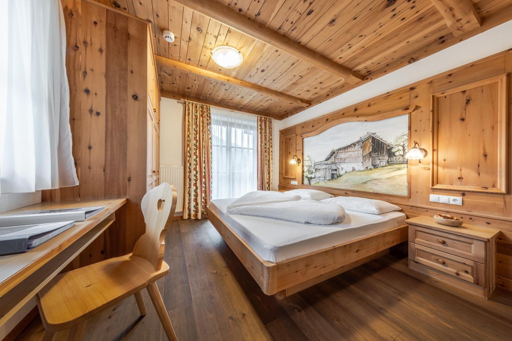 Hotel Pension Odles San Martino in Badia Esterno foto